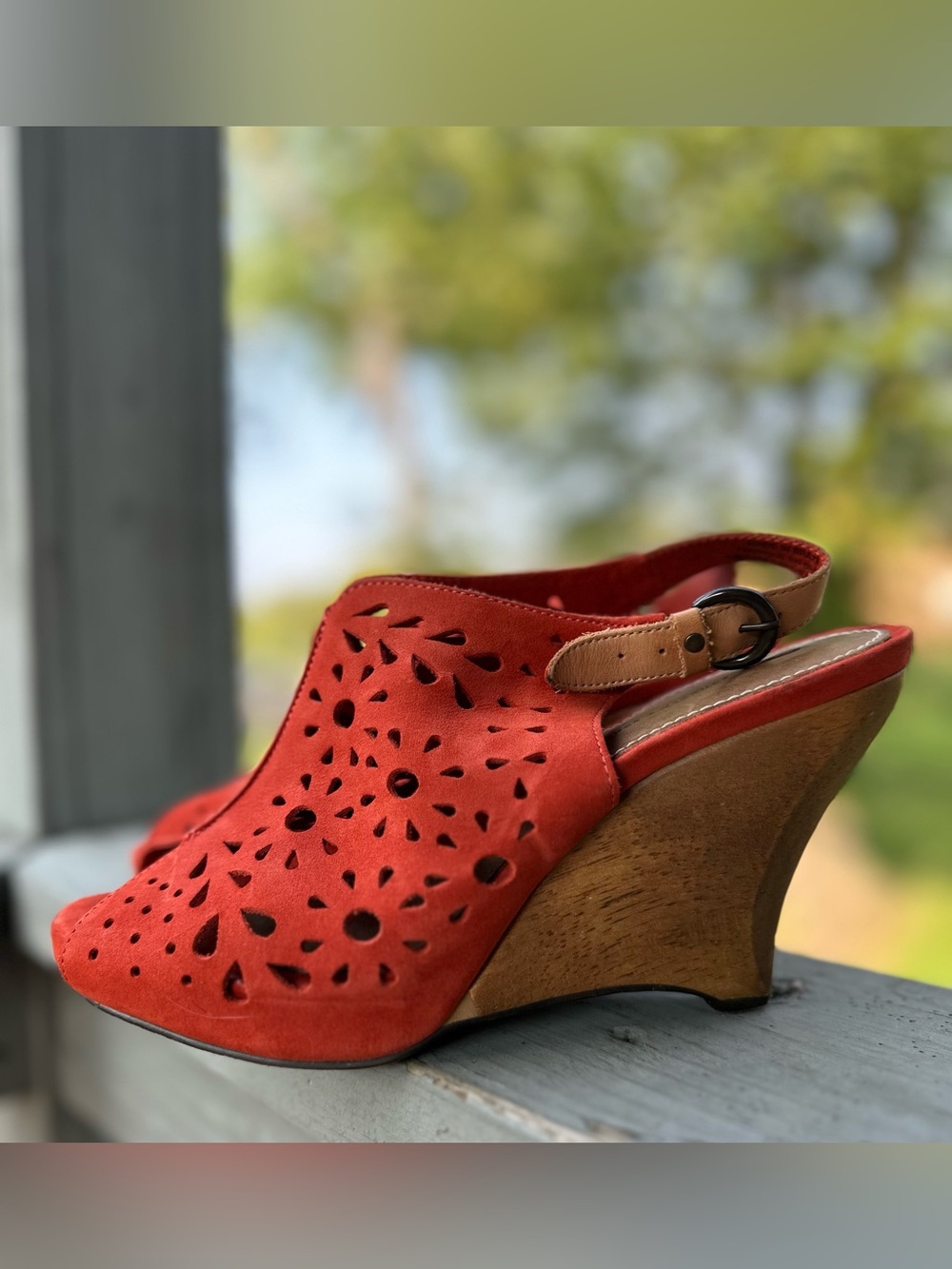 SCHULER & SONS PHILA 7.5 Orange Suede Laser-Cut Wedge Sling Back Sandals Wood